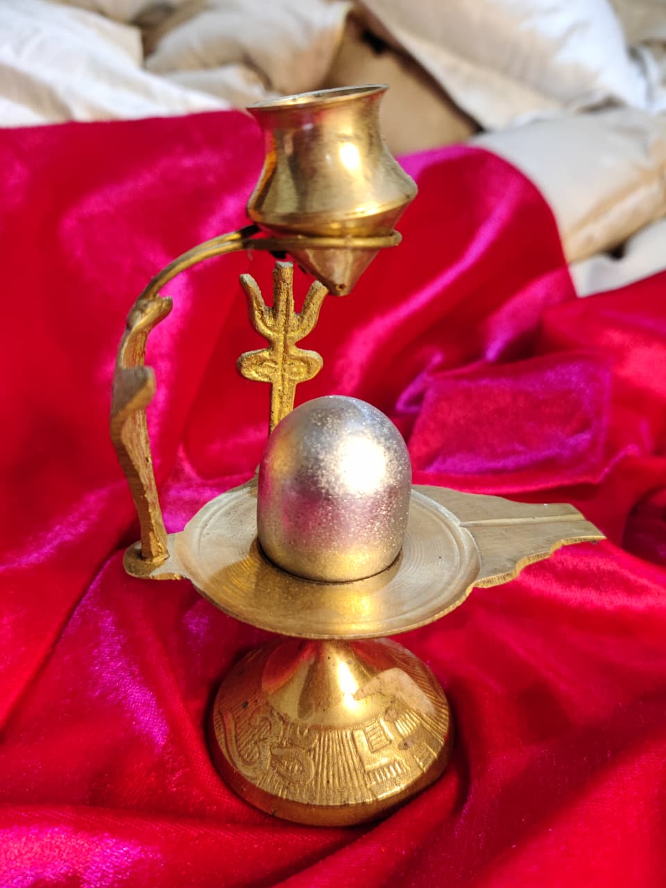 Round Parad Shivling with Free stand (Energised & Abhimantrit)