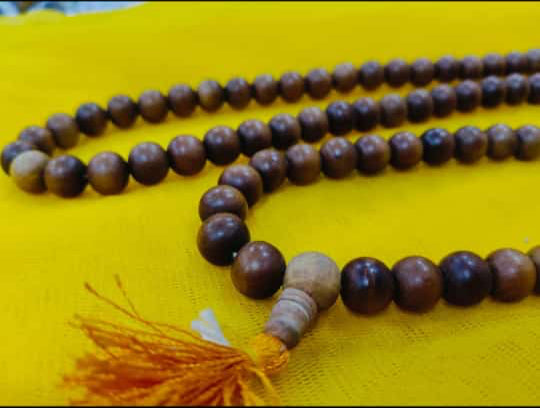 Laal Chandan Kavach Mala – 15 mm | 108 Big Beads