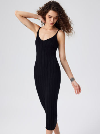 Cider Solid Knitted Maxi Dress