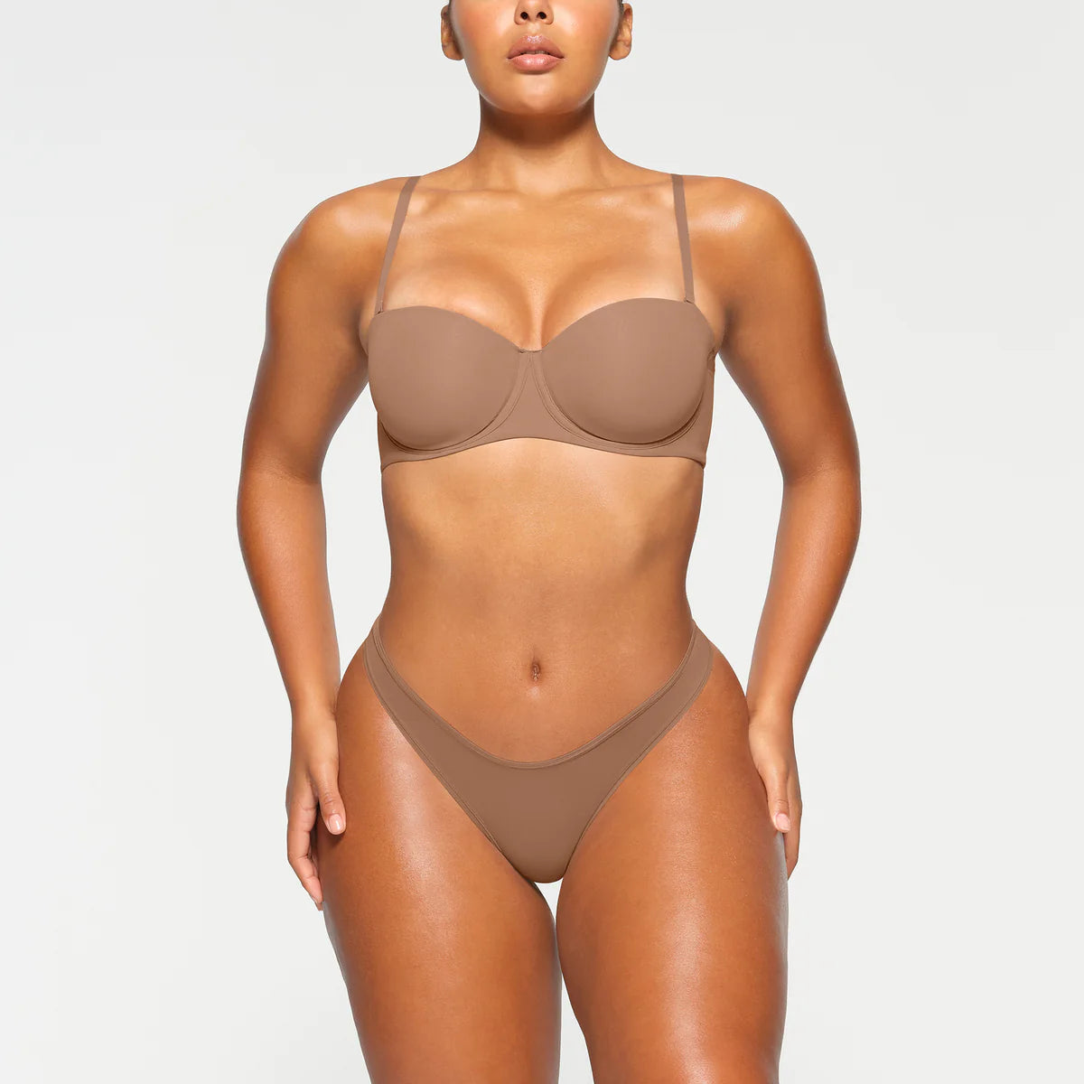 SKIMS STRAPLESS BRA